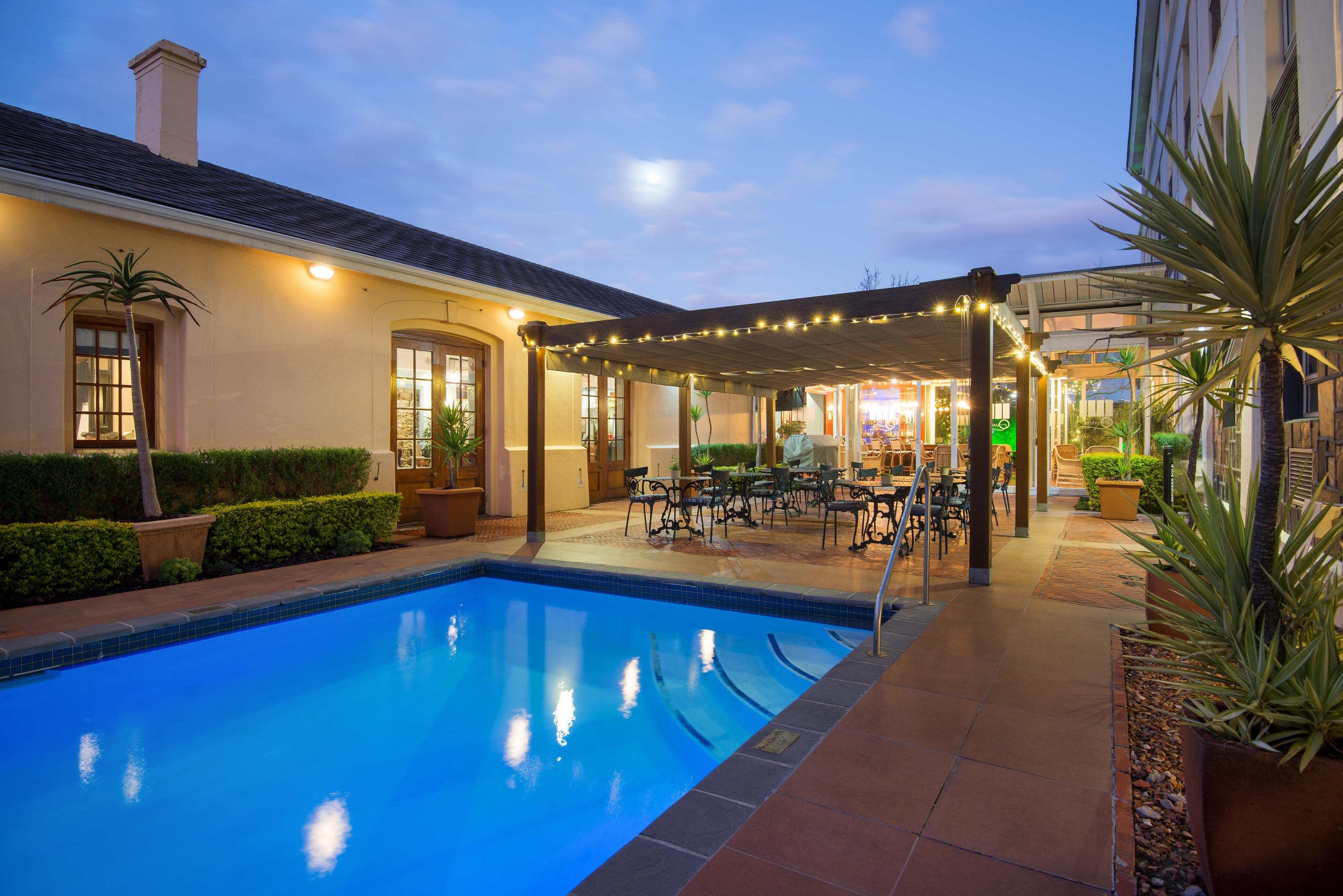 The Portswood Hotel thumbnail 2